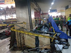 Dua Lapak Baju di Lantai Dasar Thamrin Terbakar
