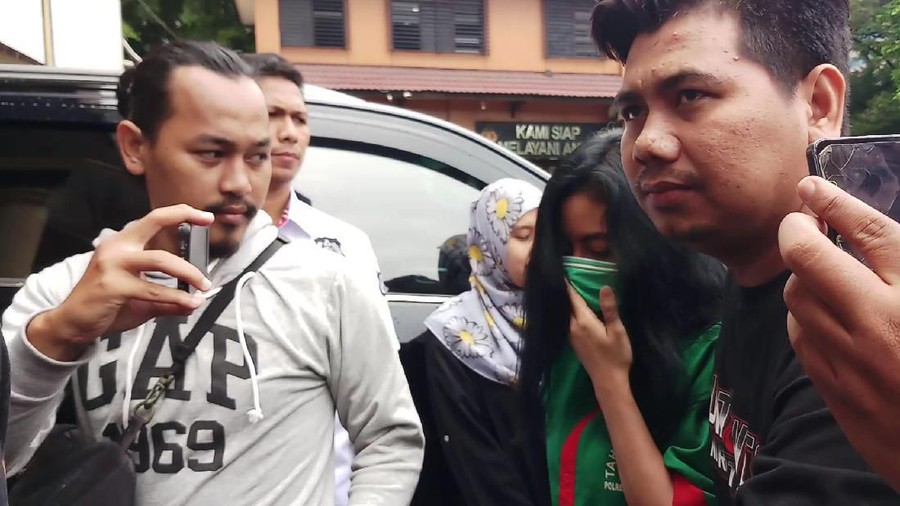 Usai dinyatakan sebagai tersangka, Vitalia Sesha dan pacarnya, Andre, terancam hukuman lima tahun penjara.