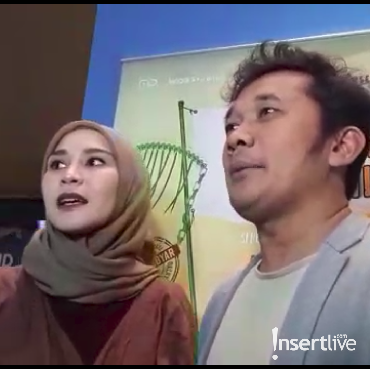 Tak Pernah Main di Film Hanung, Zaskia Tetap Support