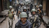 FOTO: Pasca Bentrok Umat Hindu-Muslim di India Bentrokan antara umat Hindu dan Muslim terjadi dalam dua hari pada Senin (24/2) dan Selasa (25/2) di New Delhi, India.
