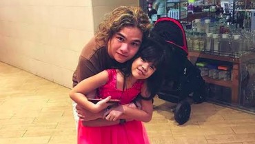 img-title Safeea Ahmad Centil Beli Baju Seksi, Dul Jaelani Beri Peringatan Tegas!