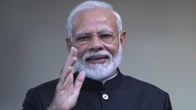 Akun Twitter Perdana Menteri India Narendra Modi kembali diretas pada Minggu (12/12). Kali ini, peretas yang mengatasnamakan Modi, bicara soal mata uang kripto.
