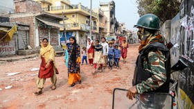 FOTO: Pasca Bentrok Umat Hindu-Muslim di India