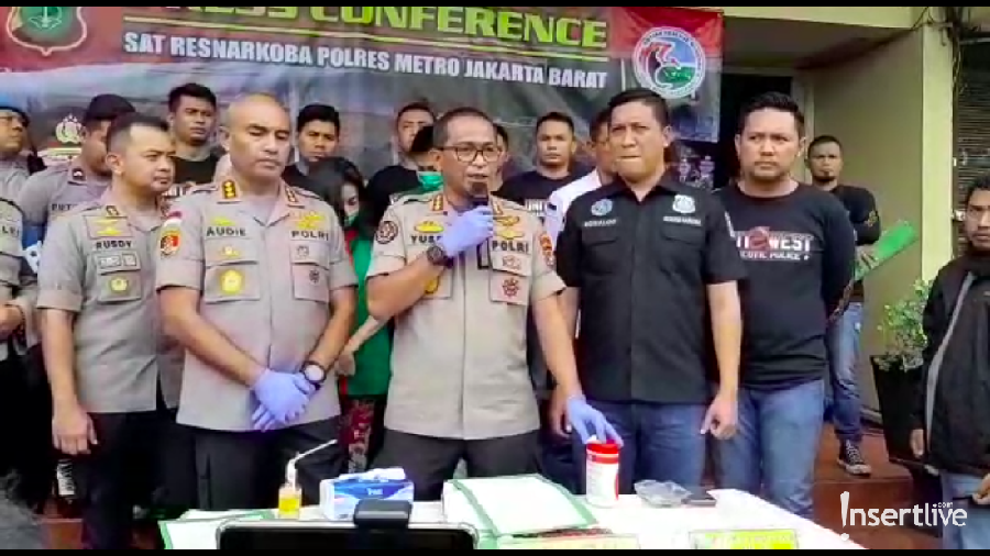 Vitalia Sesha resmi berstatus sebagai tersangka usai ditangkap pada Rabu (26/2) atas kasus penyalahgunaan narkoba.
