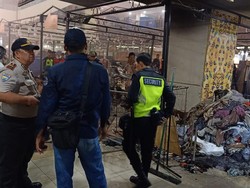 Video Kobaran Api di Lantai Dasar Thamrin City Pagi Ini