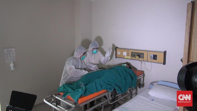 Seorang pria berusia 60 tahun membuat heboh Kantor BPJS Kesehatan Jakpus dengan berkoar ditolak dirawat puskesmas usai mengalami keluhan mirip gejala corona.