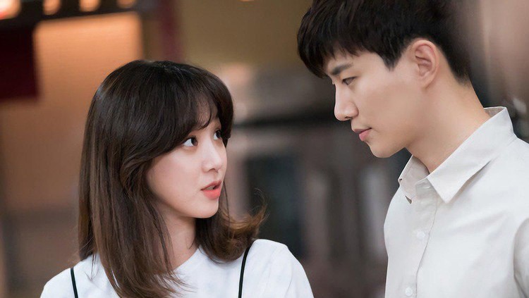 Selain alur ceritanya, daya pikat drama Korea adalah aktor tampan dan cantiknya. Ini drama Korea yang dibintangi sederet idol tampan dari boyband terkenal.