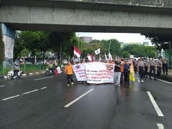Usai Demo di Kantornya, Karyawan PT Pos Indonesia Long March ke Kemen BUMN