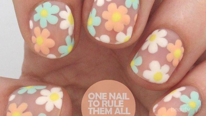 Inspirasi Nail Art untuk Musim Panas