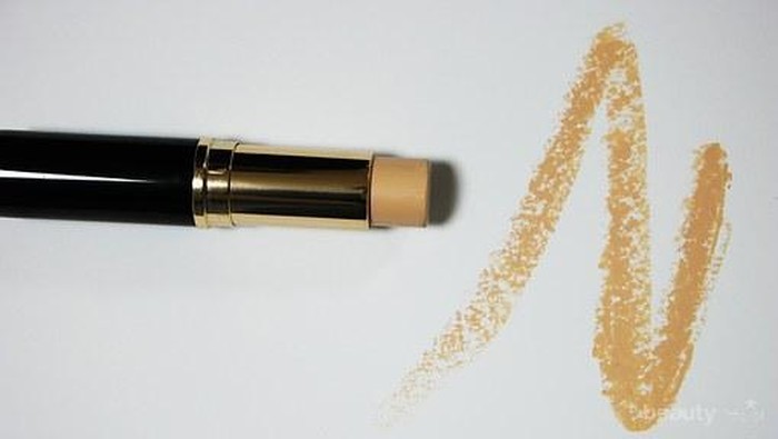 Nggak Pake Mahal! 5 Foundation Ini Bagus Tapi Harganya Terjangkau Lho!