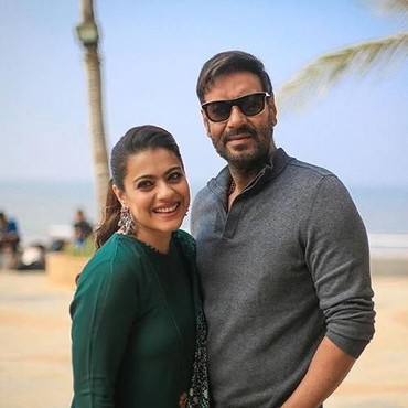 Tak Bilang Lakukan Adegan Ciuman, Kajol Todongkan Pistol ke Suami