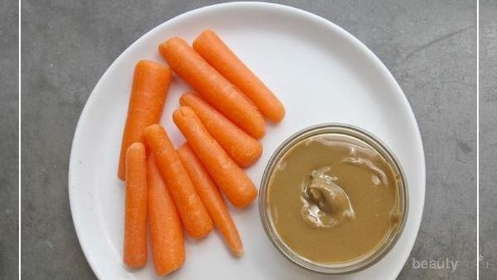 [FORUM] Plis Jangan Dibilang Aneh, Aku Suka Banget Ngemil Wortel Pakai Selai Kacang