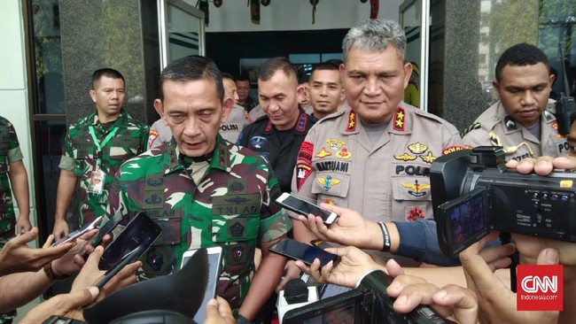 Kapolda Sumatera Utara Irjen Martuani Sormin menyebut dua orang merencanakan rusuh saat demo Omnibus Law UU Ciptaker.