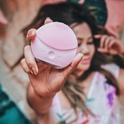 Muka Kamu Jerawatan? Don't Worry, FOREO LUNA mini 2 Bisa Mengatasinya!