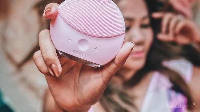 Muka Kamu Jerawatan? Don't Worry, FOREO LUNA mini 2 Bisa Mengatasinya!