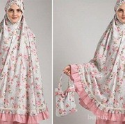 [FORUM] Mukena enaknya bahan apasih sisteur?