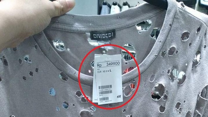 [FORUM] Lihat model kaus sobek-sobek begini, kalian tertarik beli gak?