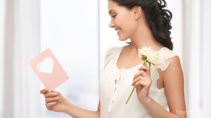 13 Inspirasi Model Undangan Pernikahan Unik