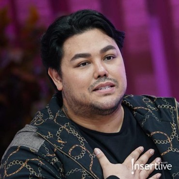 Ingin Hidup Tanpa Utang, Ivan Gunawan Hancurkan 6 Kartu Kredit