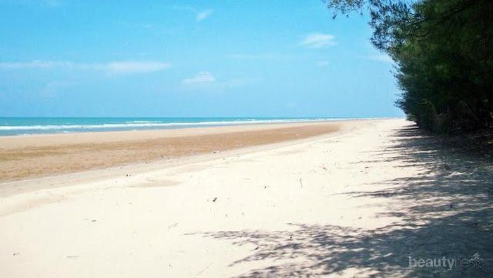 Pesona Wisata Pantai Cantik di Pulau Madura (Bagian 1)