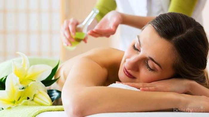 9 Manfaat Minyak Kelapa Untuk Kecantikan