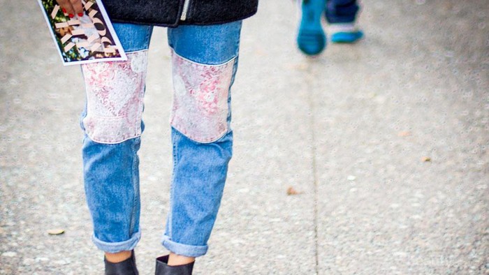 Jadi Trendsetter dengan Patchwork Jeans