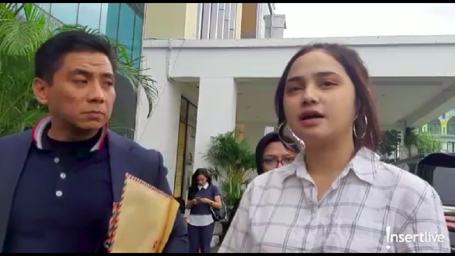 Laporkan Ancaman Teror, Syifa Hadju: Udah Terlalu Parah Syifa Hadju laporkan ancaman terorn yang diterima melalui pesan langsung di Instagram.