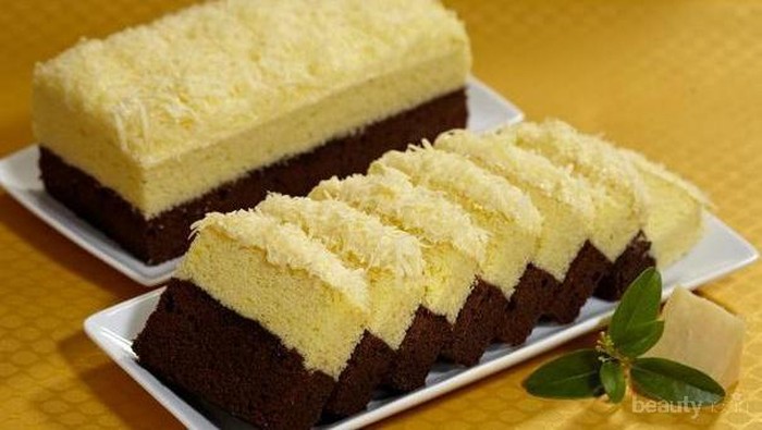 Butuh Camilan Lezat untuk Temani Waktu Santai Sore? Yuk, Cobain 6 Resep Kue Kukus Lembut Ini!