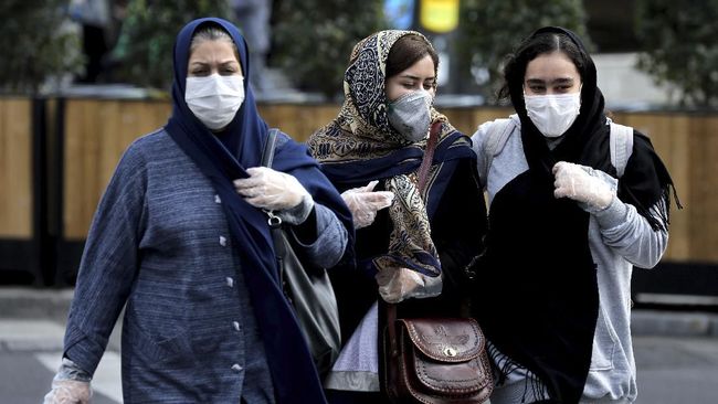 Bagi yang hendak berwisata di tengah wabah virus corona, berikut sejumlah hal yang patut dipertimbangkan.