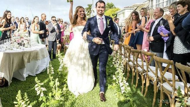 7 Hal Yang Harus Kamu Hindari Saat Datang Ke Resepsi Pernikahan 7 Hal Yang Harus Kamu Hindari Saat Datang Ke Resepsi Pernikahan