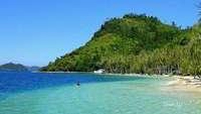 Jelajahi Pesona Pantai Sikuai yang Tersembunyi