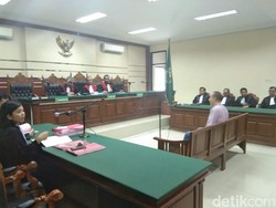 Korupsi Jasmas, Eks Wakil Ketua DPRD Surabaya Dituntut 3 Tahun Penjara