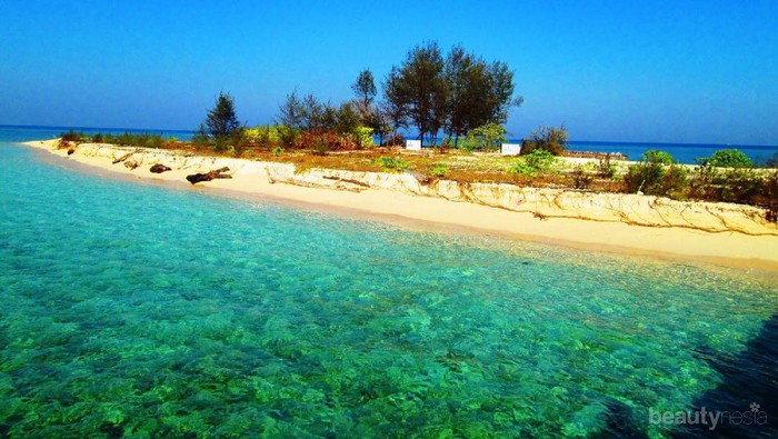 Menyusuri Pesona Tersembunyi Kodingareng Keke di Sulawesi