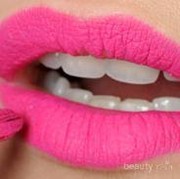 4 Pilihan Lipstick Matte di Bawah Rp 100 Ribuan