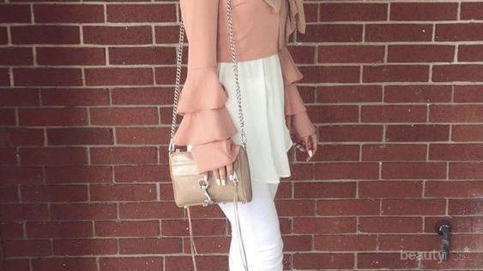 Inspirasi Tampilan dengan Atasan Lengan Lonceng untuk Para Hijabers