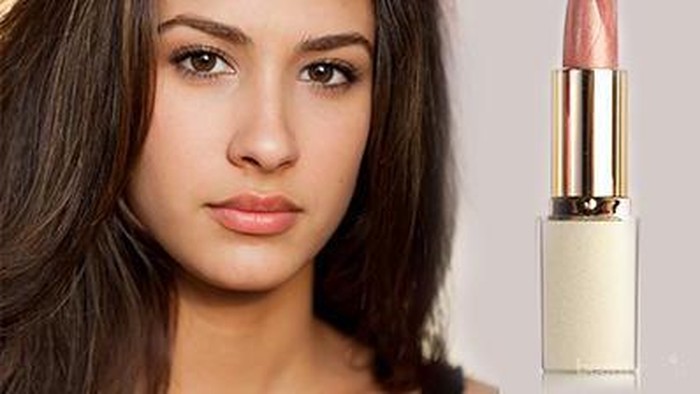 Pilihan Lipstik Berwarna Nude untuk Tampilan Natural
