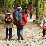 Tips Hiking yang Menyenangkan Bersama Buah Hati