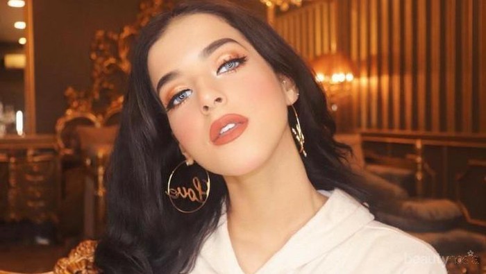 [FORUM] Kalian lebih suka lihat beauty vlogger Indonesia atau luar?