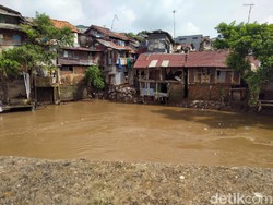 Bakal Kena Proyek Normalisasi Ciliwung, Warga Kebon Pala Ngaku Begini