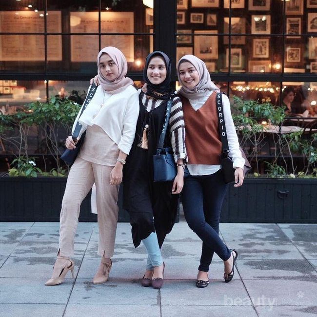 Inspirasi OOTD Hijab Fashion Kece dan Trendy untuk Kamu Berangkat Ke Kampus