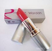 Rekomendasi 3 Warna Lipstik Wardah untuk Kulit Kuning Langsat