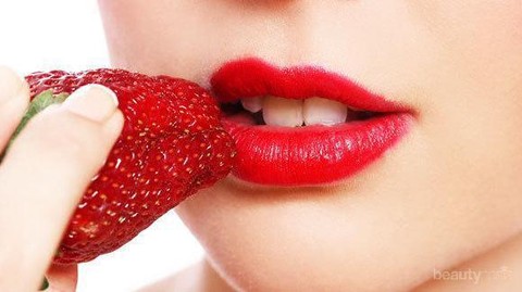 Ikuti 15 Tips Ini Untuk Memerahkan Bibir Secara Alami