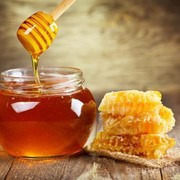 Minum Madu Sebelum Tidur Bisa Membuat Tubuh Langsing