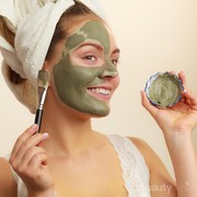 [FORUM] Pakai clay mask bagusnya dicuci pake air biasa atau pake sabun muka ya kak?