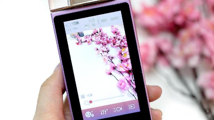 Kawaii Camera Terbaru dari Sony: SONY DSC-KW11