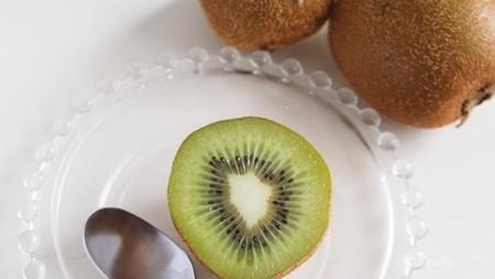 Langsing Dengan Makan Kiwi di Pagi Hari