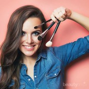 [FORUM] Kalo jadi bridesmaid, mending makeup sendiri atau pakai MUA?