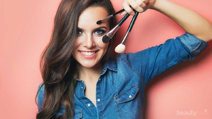 [FORUM] Kalo jadi bridesmaid, mending makeup sendiri atau pakai MUA?