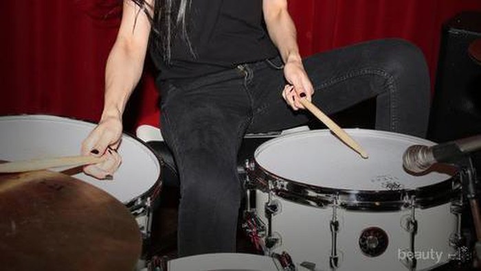 5 Drummer Wanita Cantik dan Keren dari Jepang
