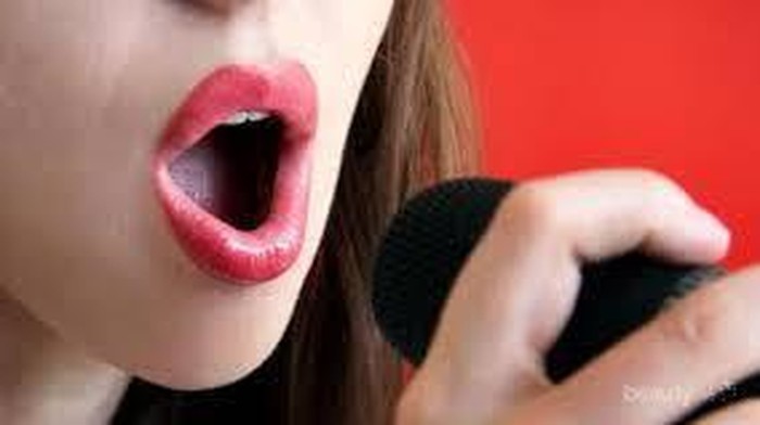 Kamu Suka Menyanyi? Ini Dia Manfaat Menyanyi yang Bisa Kamu Dapatkan!